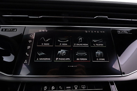 Audi Q8 14 of 27