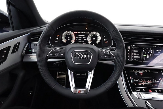 Audi Q8 12 of 27
