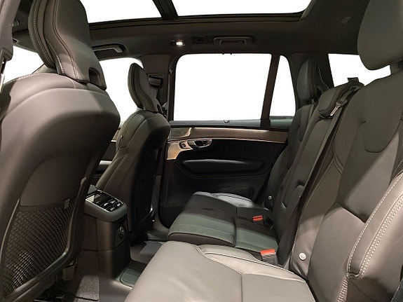 Volvo XC90 6 of 15