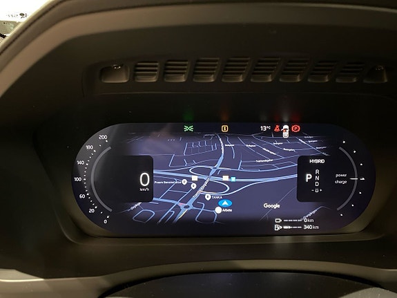 Volvo XC90 11 of 15