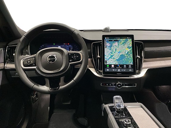 Volvo XC90 5 of 15