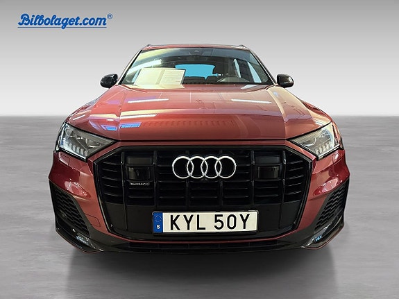 Audi Q7 4 of 5