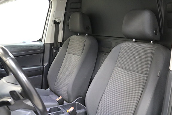 Volkswagen Caddy Maxi 26 of 27