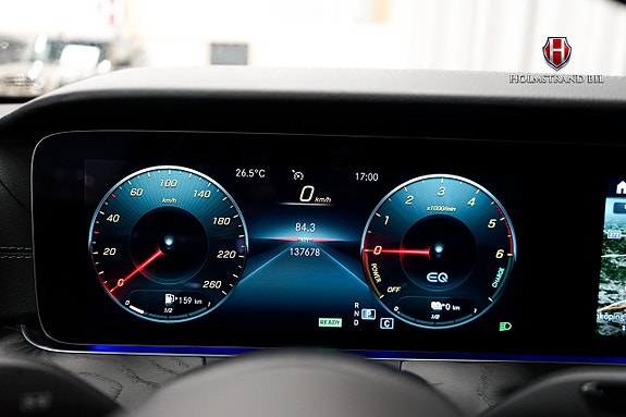 Mercedes-Benz E300 14 of 26