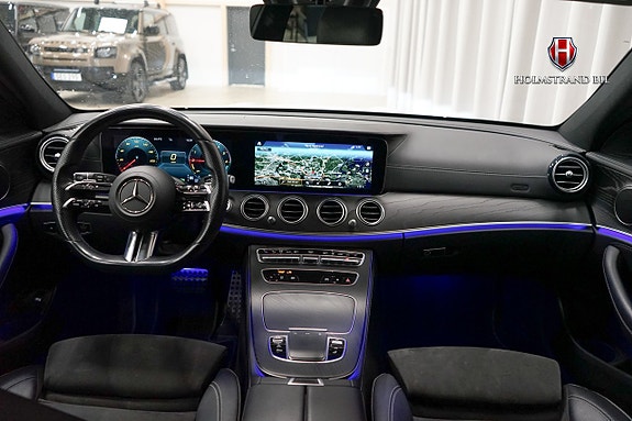 Mercedes-Benz E300 12 of 26