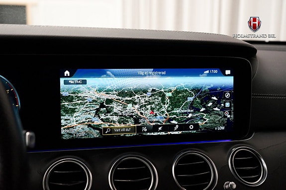 Mercedes-Benz E300 17 of 26
