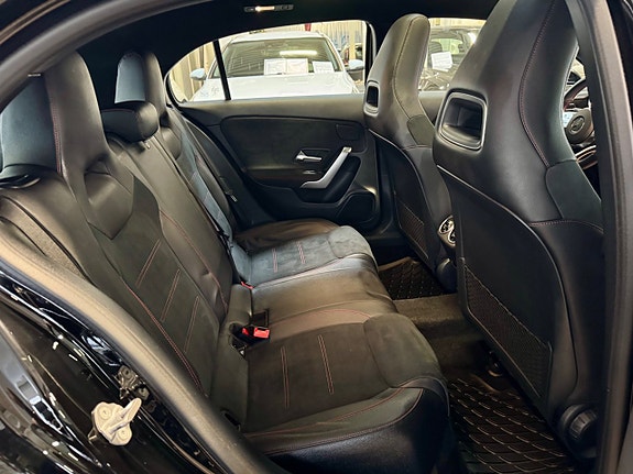 Mercedes-Benz A180 d 8 of 16