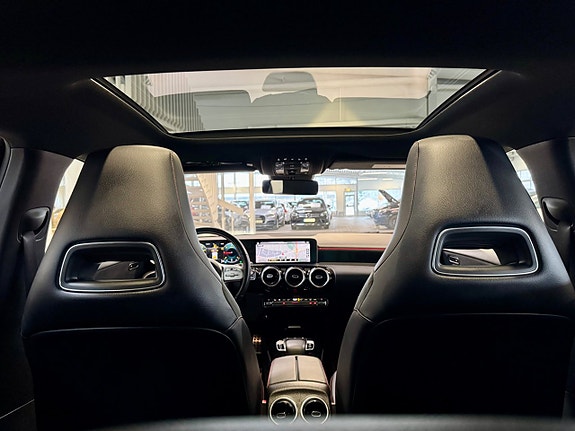 Mercedes-Benz A180 d 9 of 16