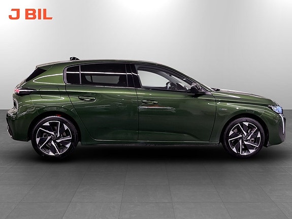 Peugeot 308 14 of 16