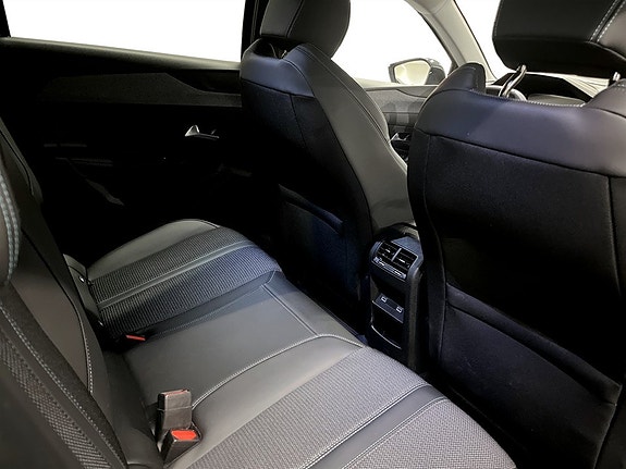 Peugeot 308 13 of 16