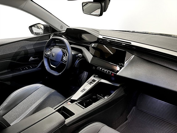 Peugeot 308 12 of 16