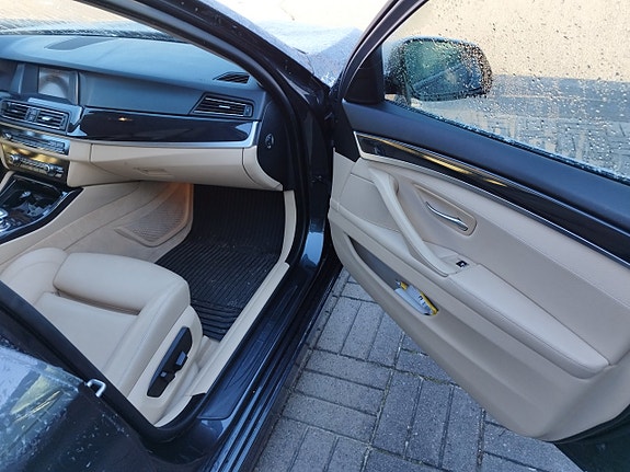 BMW 530d 11 of 17
