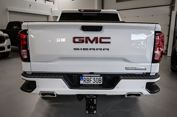 GMC Sierra 5 of 5