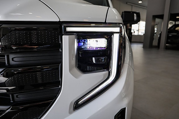 GMC Sierra 10 of 30