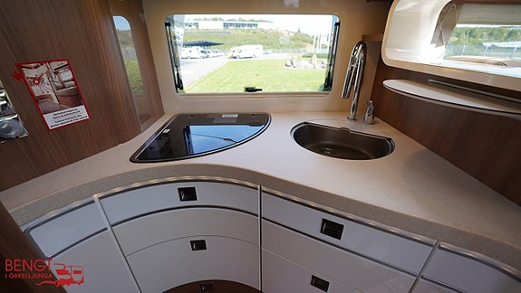 Carthago chic s-plus I 61 XL Iveco 6.7 t | KAMPANJ - DRAGKROK 3500 KG 14 of 21