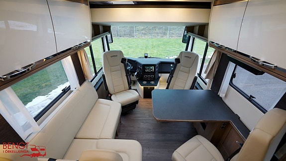 Morelo Palace 90 M - Iveco | Queenbädd | KAMPANJ 6 of 21