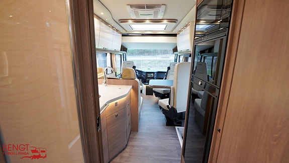 Morelo Palace 90 M - Iveco | Queenbädd | KAMPANJ 17 of 21