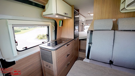 Weinsberg CaraBus 630 ME | Långbäddar | Automat | KAMPANJ 8 of 21