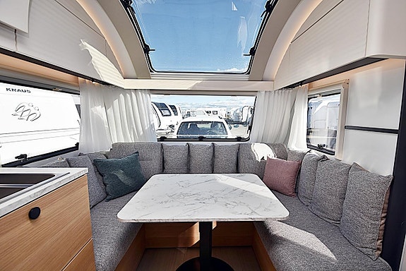 Adria 572 UT Adora, Långbäddar 22 of 27
