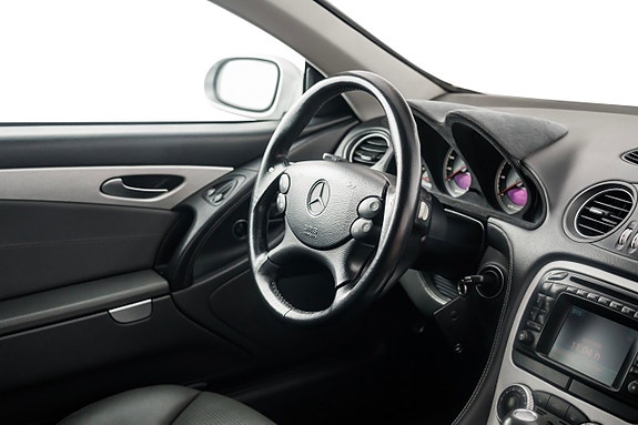 Mercedes-Benz SL55 22 of 26
