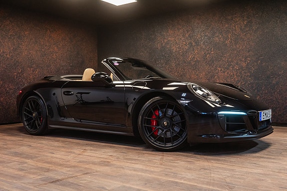 Porsche 911 2 of 5