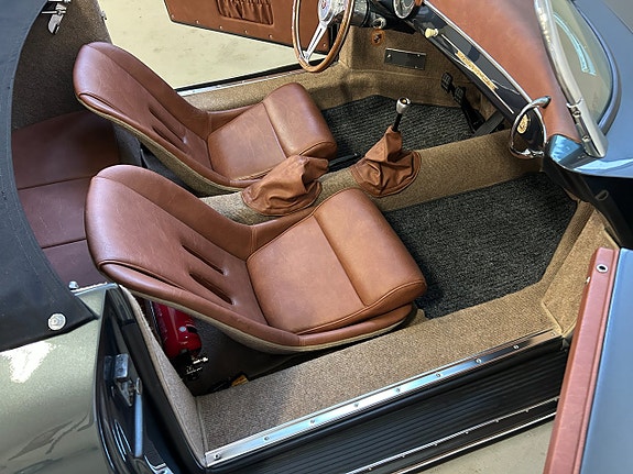 Porsche 356 18 of 23