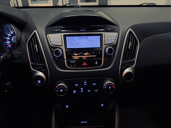 Hyundai ix35 10 of 23