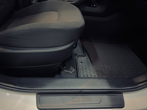 Hyundai ix35 18 of 23