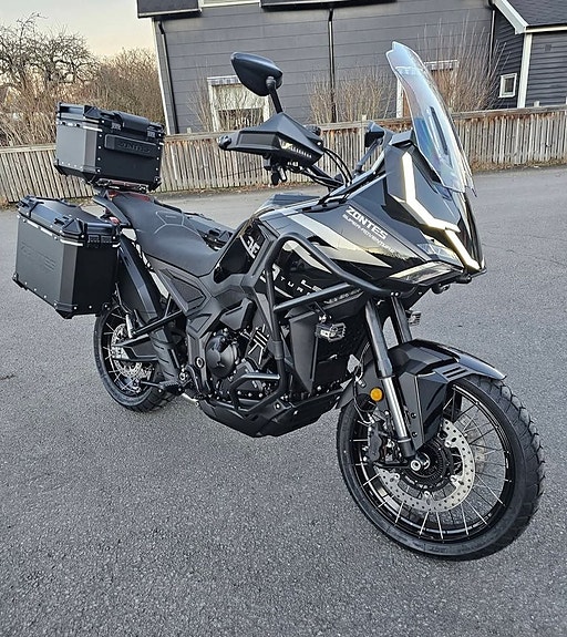 Zontes 703F // ADVENTURE  // Finns som DEMO