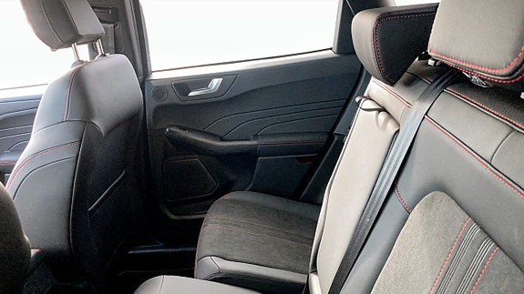 Ford Kuga 5 of 6