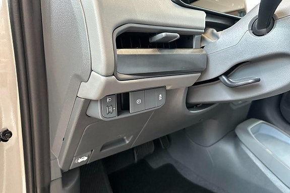 Kia EV3 15 of 21