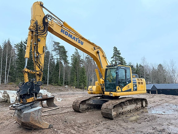 Komatsu PC240 LC-11 - MOBA 3D GPS / D-VÄRMARE 3 of 8