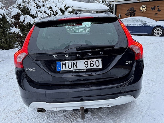 Volvo V60 8 of 19