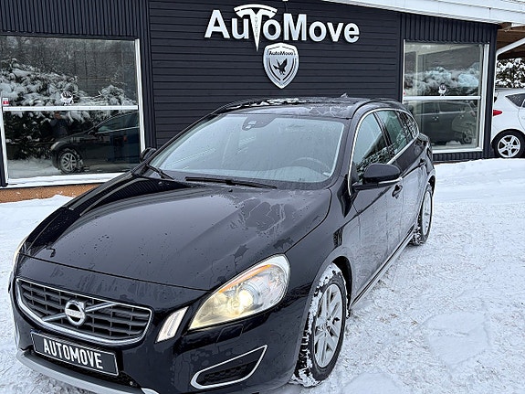 Volvo V60 2 of 5