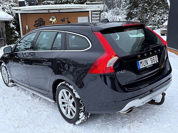 Volvo V60 9 of 19
