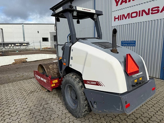 Dynapac CA1300D Jordpackningsvält 5ton 5 of 7
