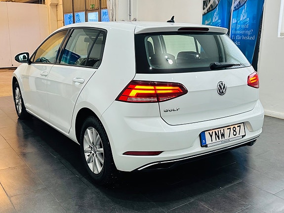 Volkswagen Golf VII 7 of 21