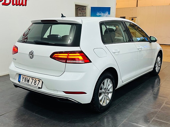 Volkswagen Golf VII 8 of 21
