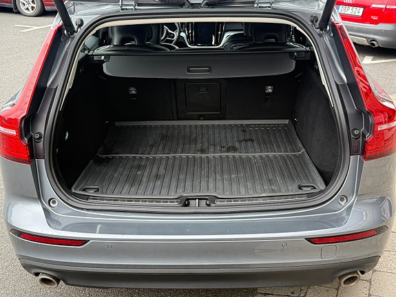 Volvo V60 6 of 17