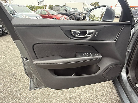 Volvo V60 13 of 17