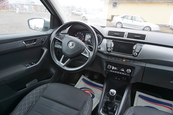 Skoda Fabia 4 of 5