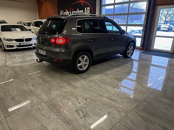Volkswagen Tiguan 5 of 20