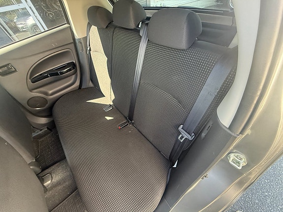 Mitsubishi Space Star 9 of 14