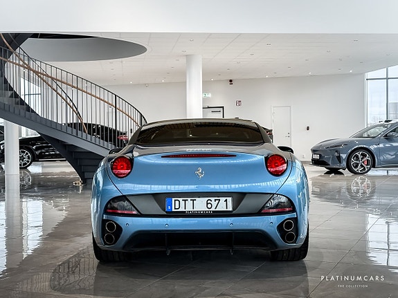 Ferrari California 5 of 5