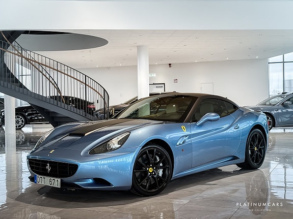 Ferrari California 2 of 5