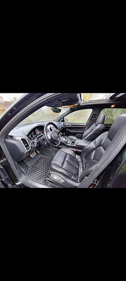 Porsche Cayenne S 4 of 12