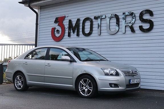 Toyota Avensis 18 of 19