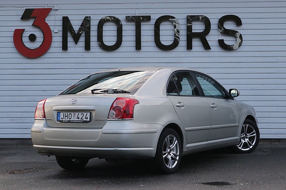 Toyota Avensis 5 of 19