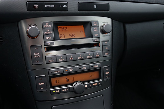 Toyota Avensis 9 of 19