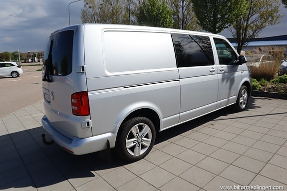 Volkswagen Transporter 3 of 5
